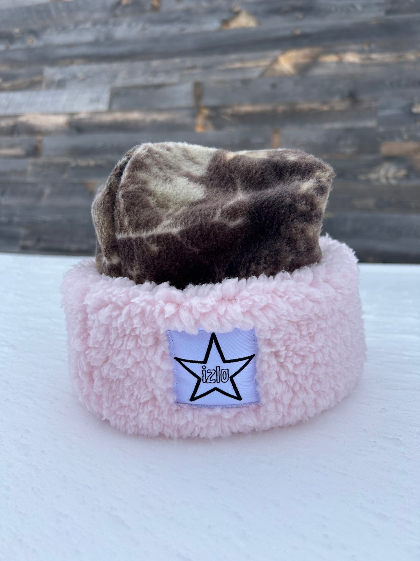 CUSTOMIZE your own hat design!